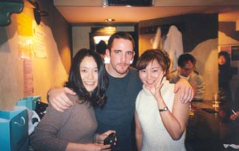 mike_with_girls
